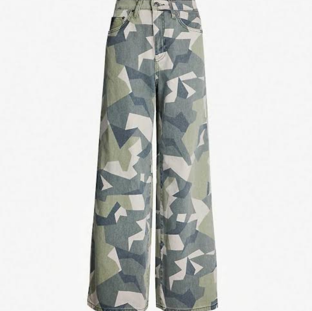TOPSHOP Wide Leg High Waisted Camo Denim Pants
